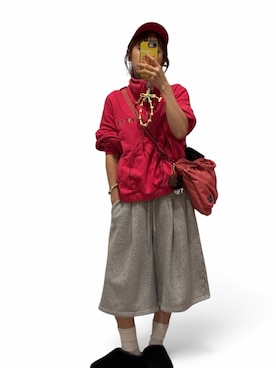 「ZARA（ザラ）のアイテム（Sweatshirt、ピンク系）」を使った、高橋愛さん（レディース・154cm）の秋コーディネート