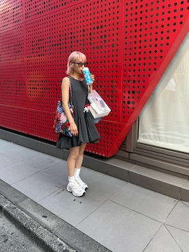 「アイテム（チュニック）」を使った、高橋愛さん（レディース・154cm）の夏コーディネート