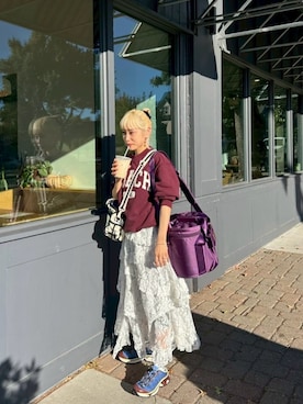 「アイテム（レッグウェア）」を使った、高橋愛さん（レディース・154cm）の秋コーディネート