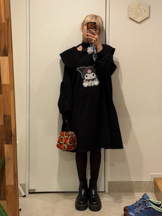 「SORIN（ソリン　）のSWAN LAKE Cut-out Bodysuit/スワンレイク カットアウトボディスーツ（Tシャツ/カットソー）」を使った、高橋愛さん（レディース・154cm）の秋コーディネート