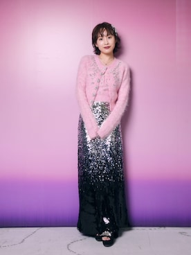 「高橋愛」｜「アイテム（サンダル）」を使った、高橋愛さん（レディース・154cm）の秋コーディネート