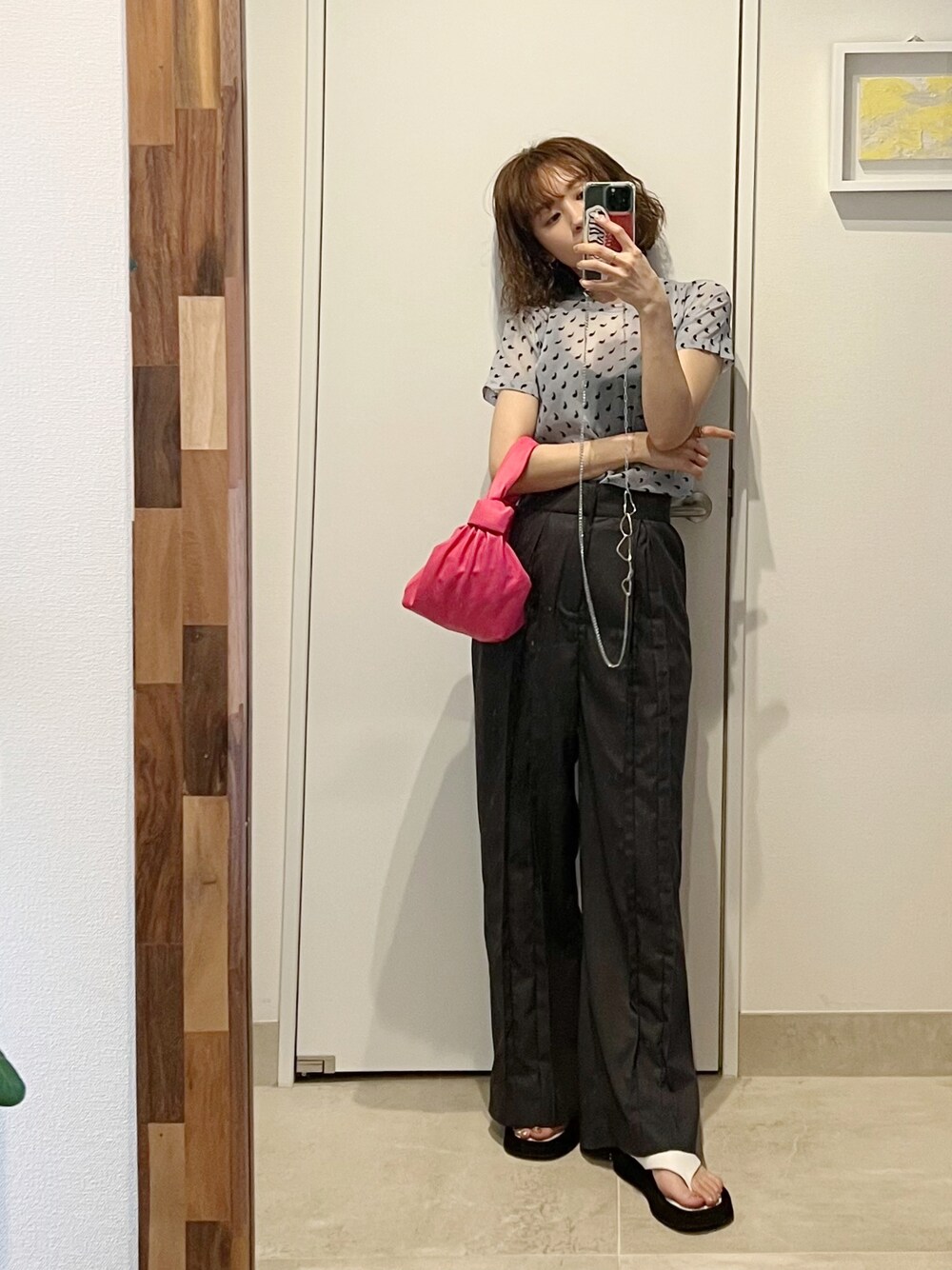 「PoFF、りなぷ、勝田里奈、きれいめカジュアル、Maison Margiela、シースルー、therow、The Row、高橋愛、154cm」｜「Maison Margielaのアイテム（トップス、ブルー系）」を使った、高橋愛さん（レディース・154cm）の夏コーディネートの1枚目の写真