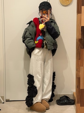 「アイテム（スウェットパンツ）」を使った、高橋愛さん（レディース・154cm）の冬コーディネート