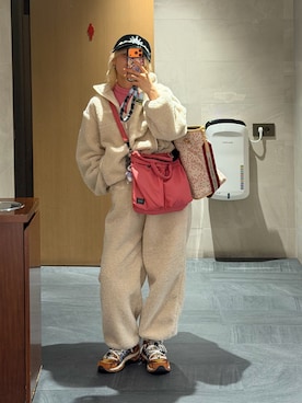 「アイテム（キャップ）」を使った、高橋愛さん（レディース・154cm）の秋コーディネート