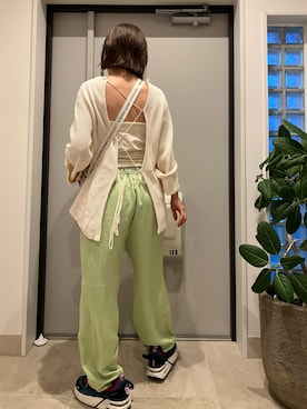 「高橋愛」｜「アイテム（キャミソール）」を使った、高橋愛さん（レディース・154cm）の春コーディネート