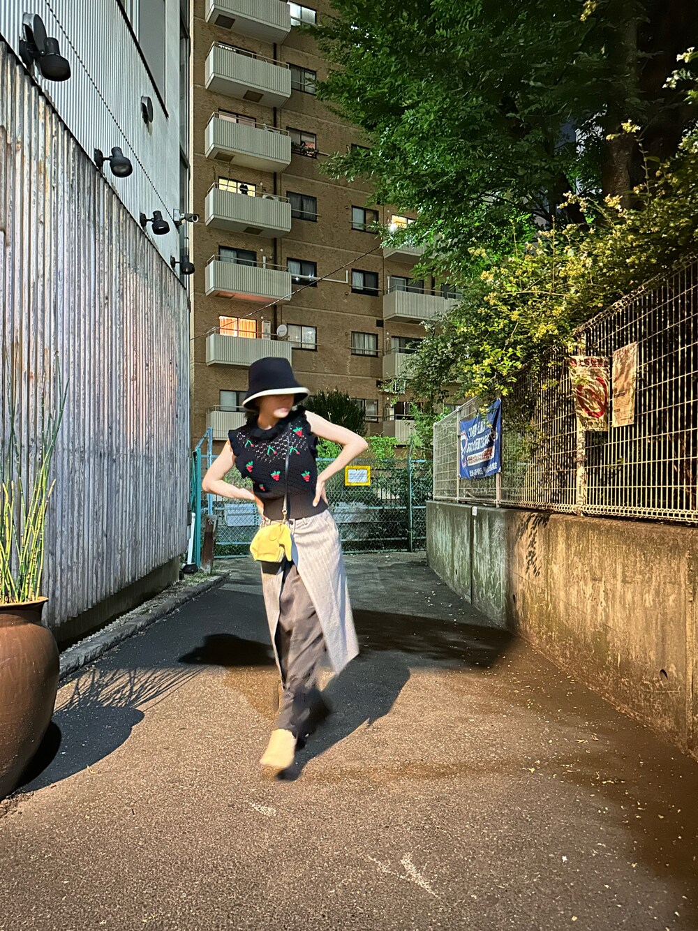 「オトナカジュアル、夏コーデ、LEINWANDE、高橋愛、154cm、Maison Margiela、mm6 Maison Margiela、FUMIE=TANAKA」｜「leinwandeのアイテム（トップス、ブラック系）」を使った、高橋愛さん（レディース・154cm）の夏コーディネートの1枚目の写真