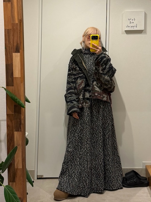 「beautiful people（ビューティフルピープル）のbeautiful people×Alpha/ビューティフルピープル× アルファ / double-end camouflage field JK（ミリタリージャケット）」を使った、高橋愛さん（レディース・154cm）の冬コーディネート