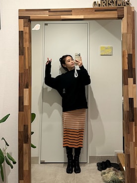 「高橋愛」｜「アイテム（スウェット）」を使った、高橋愛さん（レディース・154cm）の冬コーディネート