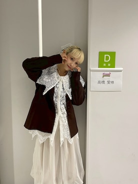 「アイテム（ノーカラージャケット）」を使った、高橋愛さん（レディース・154cm）の秋コーディネート