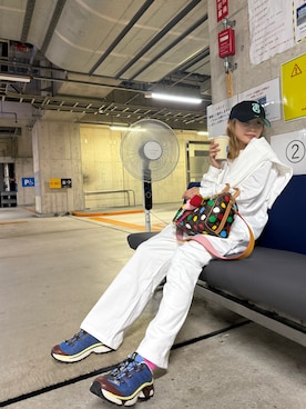 「アイテム（スウェット）」を使った、高橋愛さん（レディース・154cm）の夏コーディネート