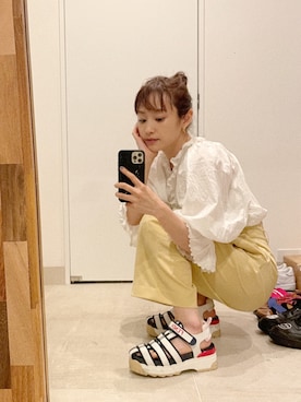 「高橋愛」｜「アイテム（スラックス）」を使った、高橋愛さん（レディース・154cm）の夏コーディネート