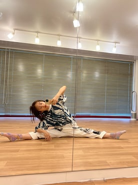 「TOGA PULLA（トーガ　プルラ）のアイテム」を使った、高橋愛さん（レディース・154cm）の夏コーディネート
