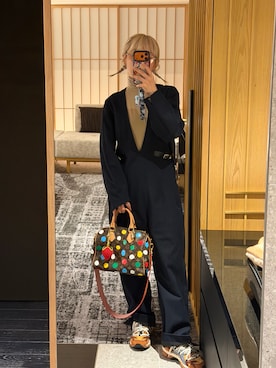 「アイテム（オールインワン・サロペット）」を使った、高橋愛さん（レディース・154cm）の秋コーディネート