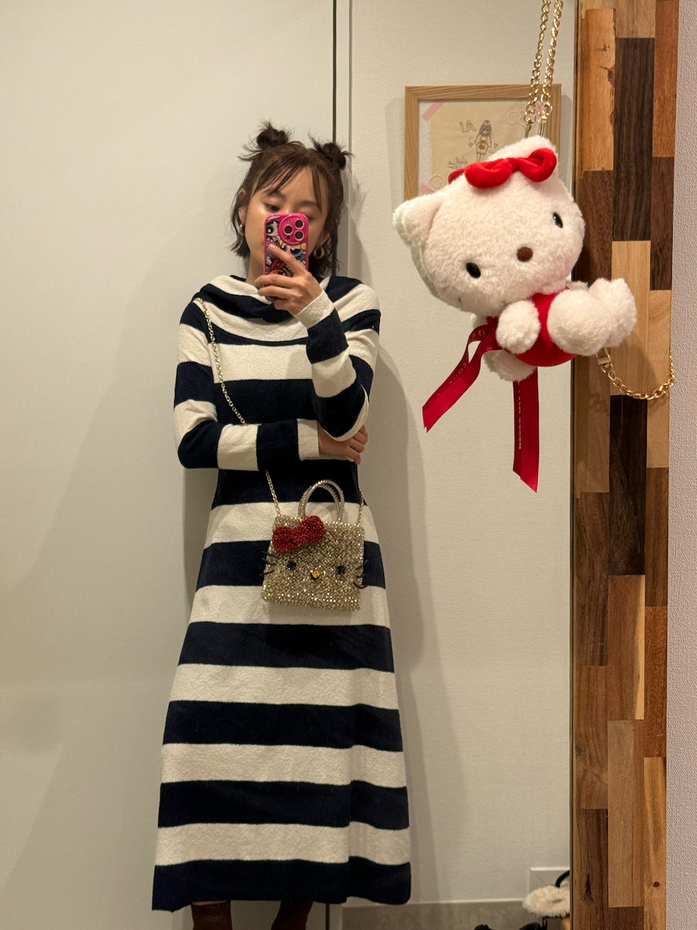 「ボーダー、ZARA、アンテプリマ、HELLO KITTY、ハローキティ、ハローキティコラボ、anteprima、ツインお団子、オフショルダー、ロングワンピース、154cm」｜「ANTEPRIMAのアイテム（バッグ、ホワイト系）」を使った、高橋愛さん（レディース・154cm）の夏コーディネートの1枚目の写真