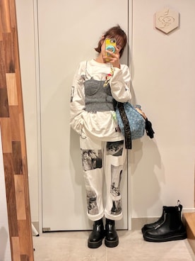 「Dr. Martens（ドクターマーチン）のアイテム（シューズ）」を使った、高橋愛さん（レディース・154cm）の秋コーディネート