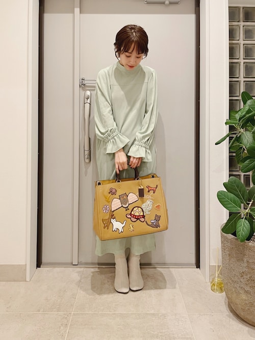 高橋愛さんのコーディネート