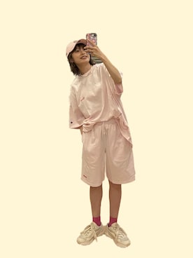 「HOLIDAY（ホリデイ）のアイテム」を使った、高橋愛さん（レディース・154cm）の春コーディネート