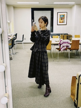 「高橋愛」｜「アイテム（アクセサリー）」を使った、高橋愛さん（レディース・154cm）の秋コーディネート
