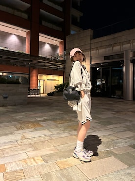 「NEW ERA（ニューエラ）のアイテム（Tops、グレー系）」を使った、高橋愛さん（レディース・154cm）の夏コーディネート