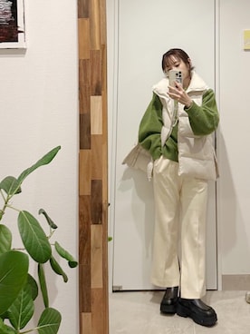 「高橋愛」｜「アイテム（ダウンジャケット/コート）」を使った、高橋愛さん（レディース・154cm）の秋コーディネート
