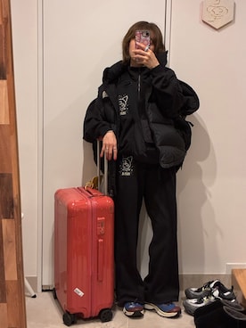 「アイテム（ダウンベスト）」を使った、高橋愛さん（レディース・154cm）の春コーディネート