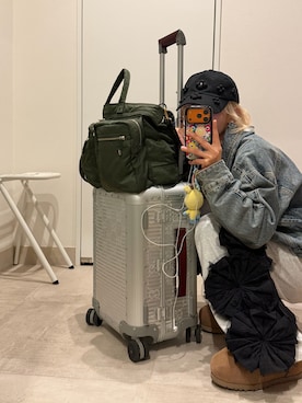 「アイテム（キャップ）」を使った、高橋愛さん（レディース・154cm）の秋コーディネート