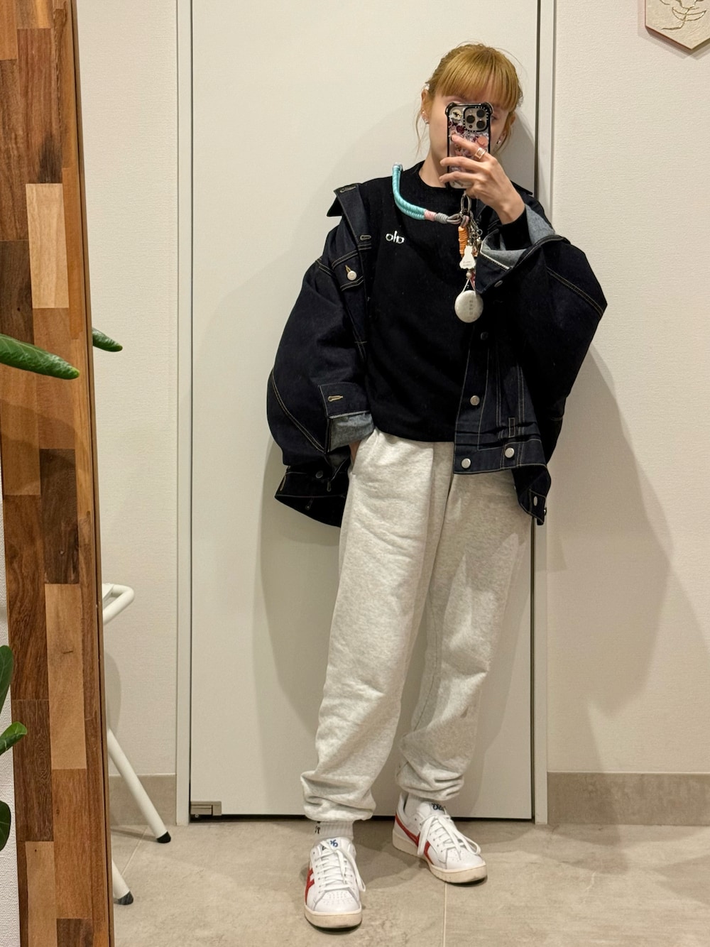 alo グレー ポロシャツ セットアップ