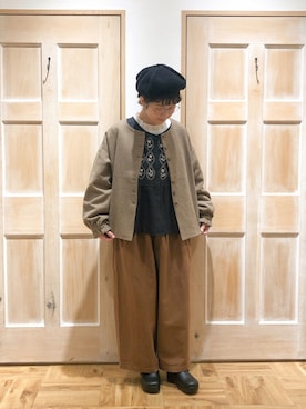 「Samansa Mos2（サマンサ モスモス）のマカベアリス×Samansa Mos2刺繍ブラウス（シャツ/ブラウス、ブラック系）」を使った、mizukiさん（レディース・155cm）の秋コーディネート