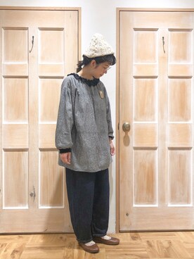 「Samansa Mos2（サマンサ モスモス）の配色襟フリルブラウス（シャツ/ブラウス、ブラック系）」を使った、mizukiさん（レディース・155cm）の秋コーディネート