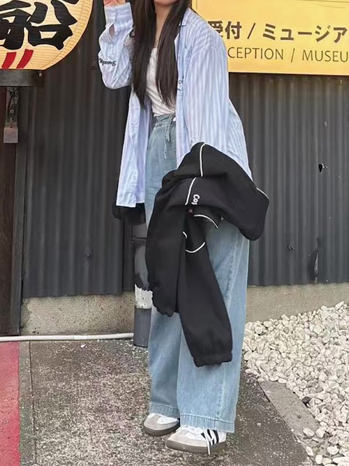 トラックジャケット