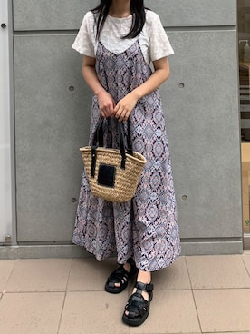 「CORNERS by KR（コーナーズバイケーアール）のCORNERS by KR　バスケットかごバッグ（かごバッグ）」を使った、ななさん（レディース・163cm）の夏コーディネート