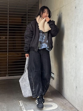 「花柄」｜「アイテム（ブルゾン）」を使った、ななさん（レディース・163cm）の冬コーディネート