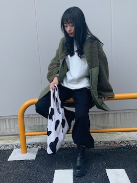 「CORNERS（コーナーズ）のサスペンダー付きカーゴパンツ（カーゴパンツ）」を使った、ななさん（レディース・163cm）の秋コーディネート