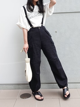 「CORNERS（コーナーズ）のサスペンダー付きカーゴパンツ（カーゴパンツ）」を使った、ななさん（レディース・163cm）の夏コーディネート