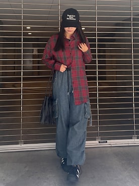 「アイテム（キャップ）」を使った、ななさん（レディース・163cm）の秋コーディネート