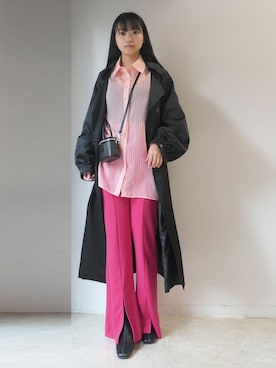 「スリットパンツ」｜「アイテム（トレンチコート）」を使った、ななさん（レディース・163cm）の冬コーディネート