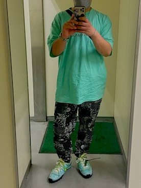 「OFF-WHITE」｜「アイテム（腕時計）」を使った、hiro_mskさん（メンズ・173cm）の春コーディネート