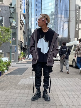 「原宿」｜「アイテム（パーカー）」を使った、natsushiさん（メンズ・175cm）の春コーディネート