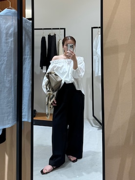 「LOUNGEDRESS（ラウンジドレス）のオフショルブラウス（シャツ/ブラウス、ホワイト系）」を使った、linaさん（レディース・156cm）の春コーディネート