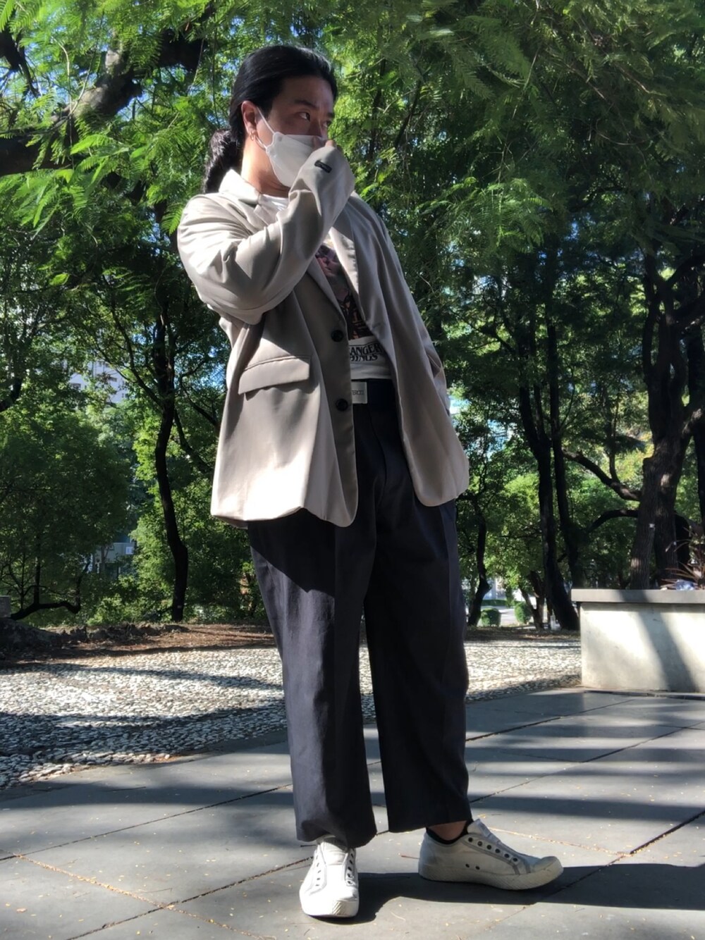 「賭俠、海珊、西裝外套」｜「Popureのアイテム（テーラードジャケット、ベージュ系）」を使った、徐納森．徐斯達 さん（メンズ・168cm）の秋コーディネートの1枚目の写真