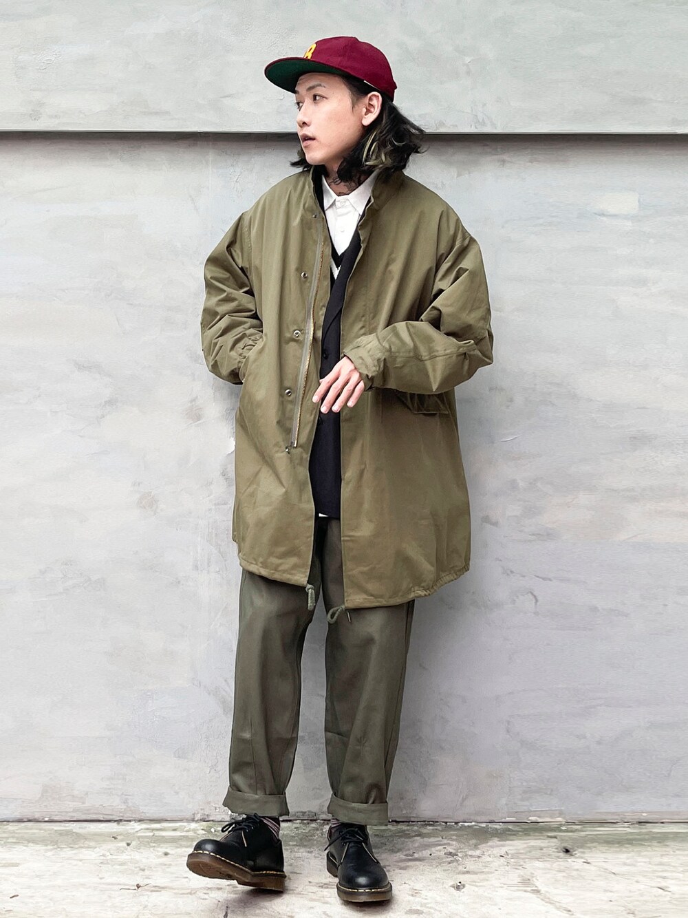 「春コーデ、ootd、ootdtw、daily look、outfit、Taiwan、TAIPEI、秋冬コーデ、vintage、ＩＶＹ」｜「Dr. Martensの《Dr.Martens》1461Z 3 EYE SHOE DMS  BLACK SMOOTH（ローファー、ブラック系）」を使った、ffflea👾さん（メンズ・178cm）の冬コーディネートの1枚目の写真