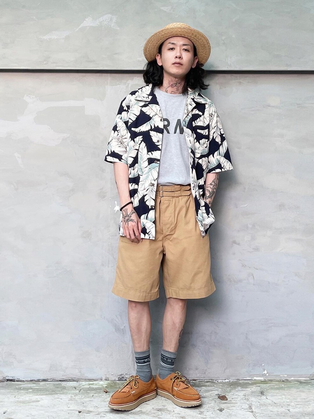 「ootd、ootdtw、Taiwan、TAIPEI、daily look、outfit、復古、aloha、春コーデ、夏コーデ、ＩＶＹ、AMEKAJI」｜「no brandのアイテム（その他シューズ、オレンジ系）」を使った、ffflea👾さん（メンズ・178cm）の夏コーディネートの1枚目の写真