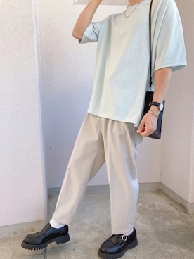 「ADRER（アドラー）のextra quality punch basic T（Tシャツ/カットソー、グリーン系）」を使った、たくみ さん（メンズ・174cm）の夏コーディネート