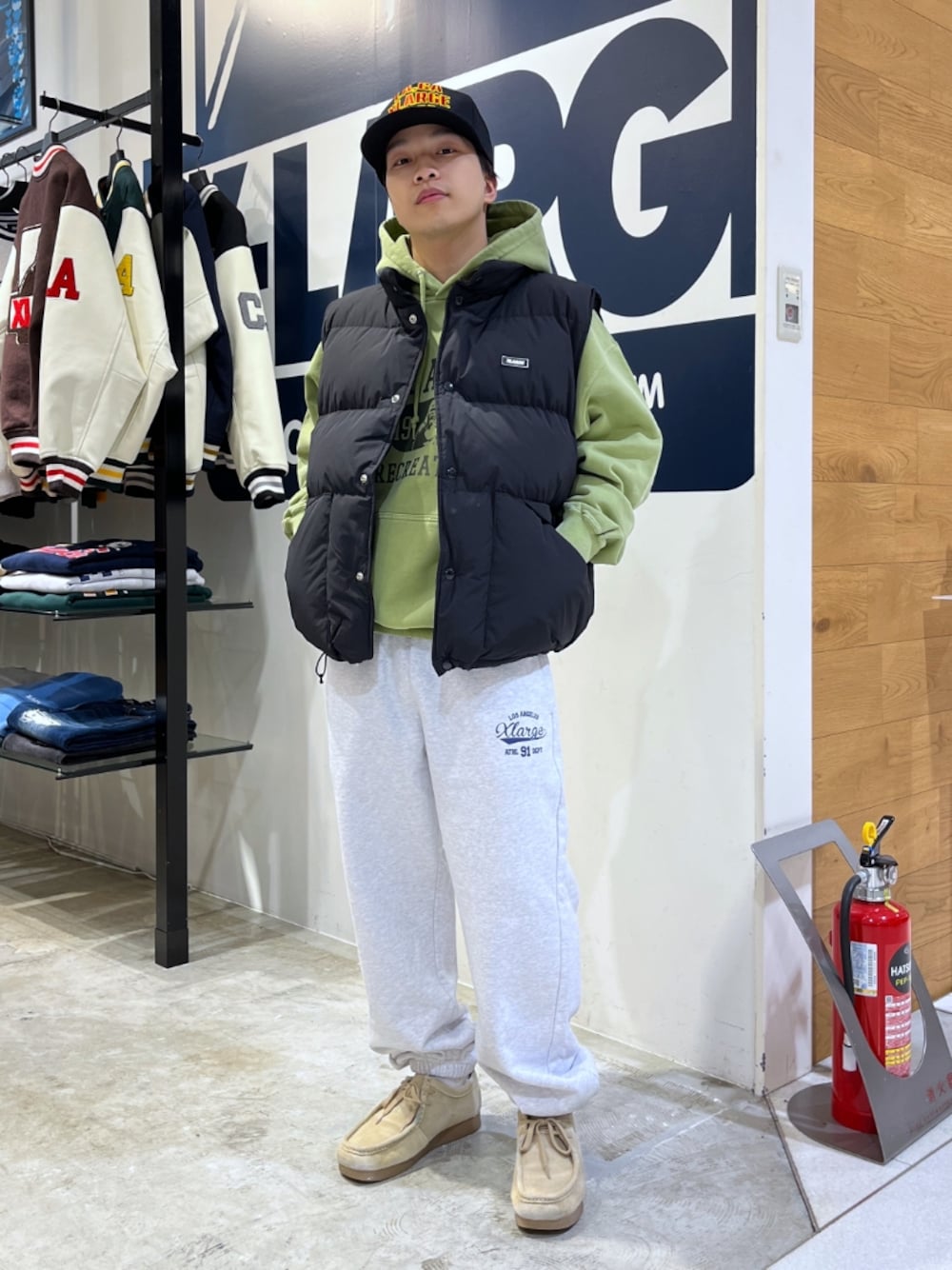 XLARGEのダウンベストを使った人気ファッションコーディネート - WEAR
