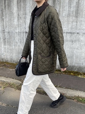 「アイテム（ミリタリージャケット）」を使った、はるさん（レディース・160cm）の冬コーディネート