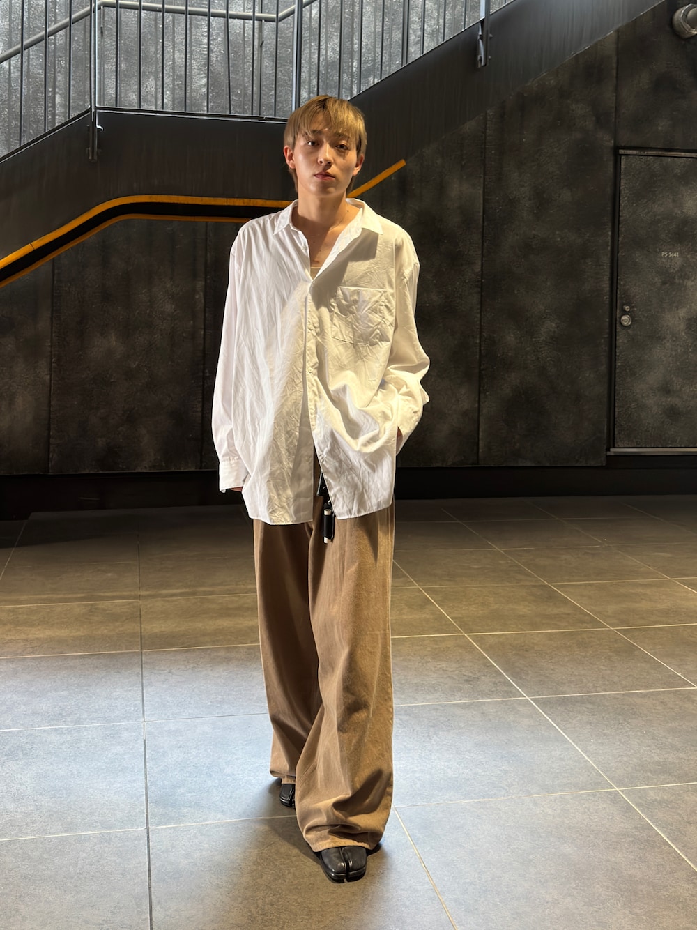 organic FOXbrown denim trousers fitを使った人気ファッション