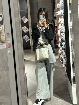 「アイテム（スマホケース/カバー）」を使った、shimaさん（レディース・168cm）の秋コーディネート