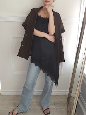 「CORNERS（コーナーズ）のデニムスリムストレートスリットパンツ（デニムパンツ、ブルー系）」を使った、あかねさん（レディース・165cm）の春コーディネート