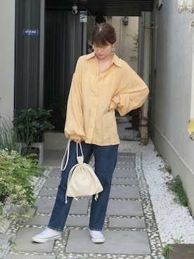 「巾着バッグ」｜「アイテム（音楽/本・雑誌）」を使った、あかねさん（レディース・164cm）の夏コーディネート