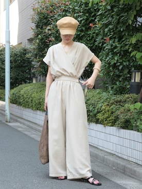 「アイテム（つなぎ/オールインワン、ホワイト系）」を使った、あかねさん（レディース・164cm）の夏コーディネート